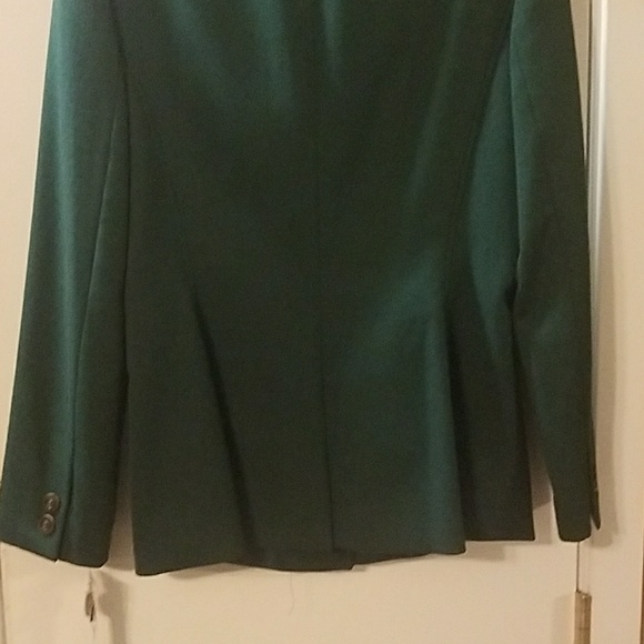 Green Blazer - Picture 5 of 6